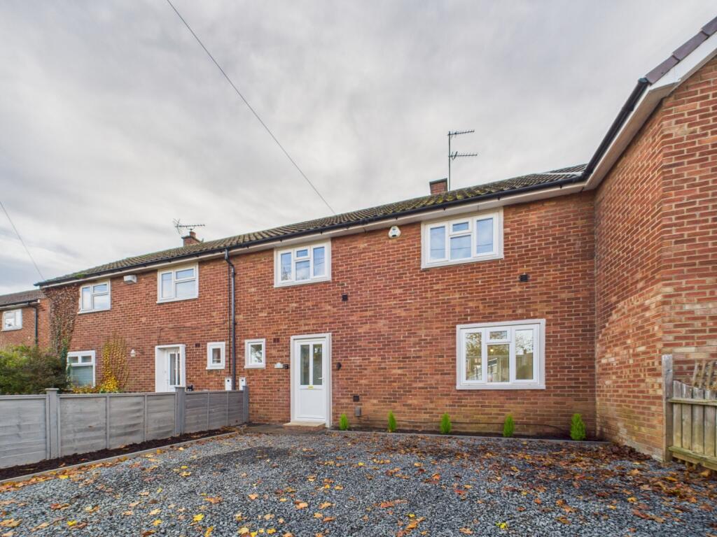 CAM01740G0-PR0458-STILL022