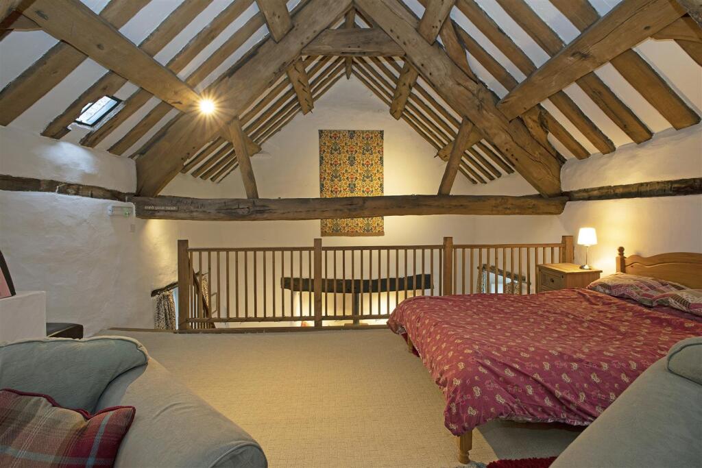 Farmhouse Bedroom 1 (1).jpg