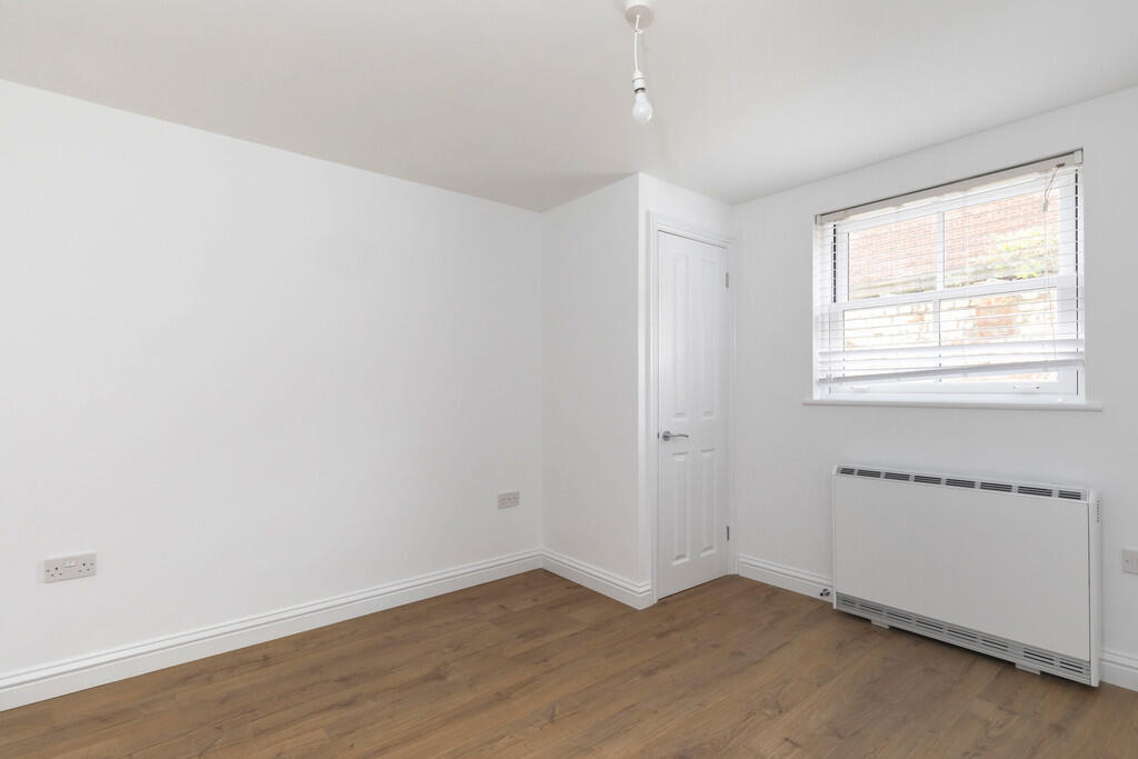 Flat 6, 442-446 H...