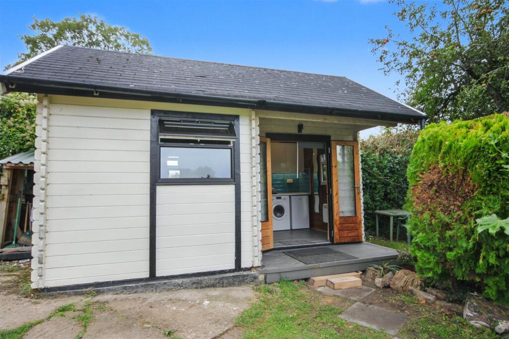 front sunny doors open .JPG