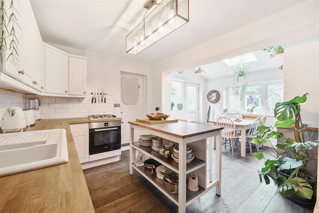 Kitchen diner