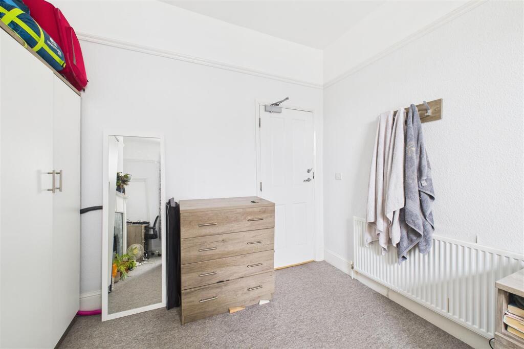 11 Osborne Villas, Kingsdown, Bristol BS2 8BP | Fr