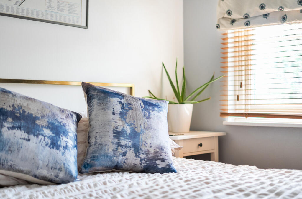 1387282-19-6931b2...