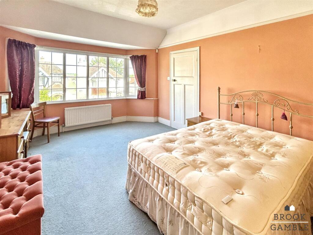 01323 438506