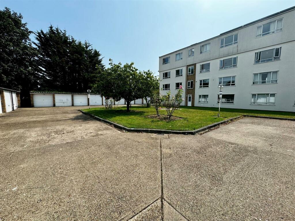 Communal Area.jpg