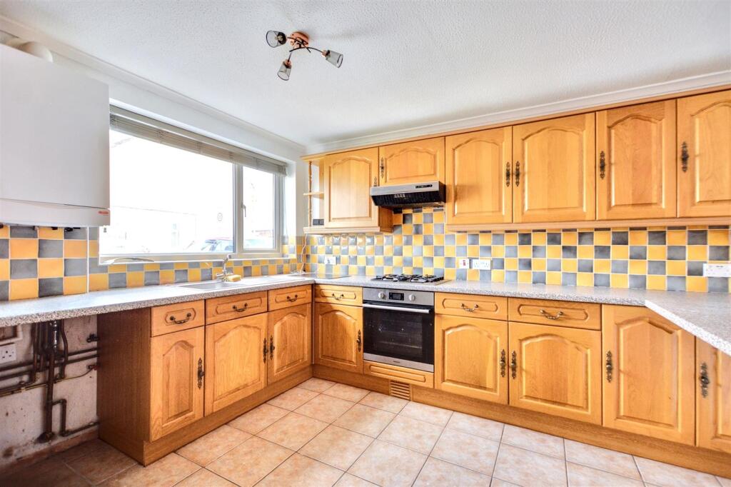 Kitchen_1.jpeg