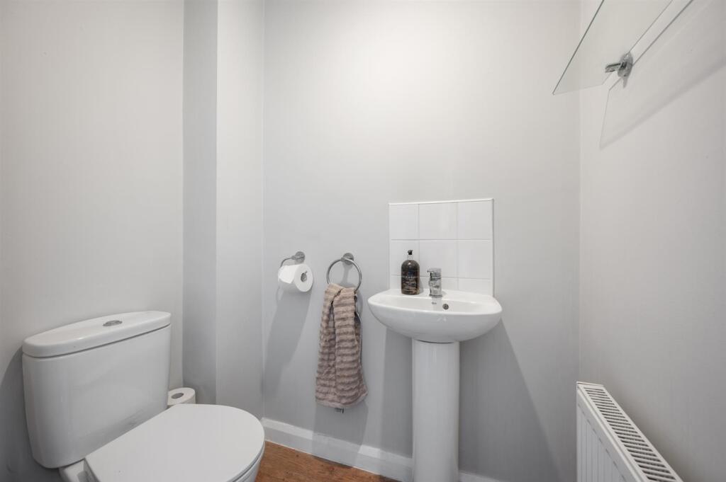 Ground floor WC.jpg