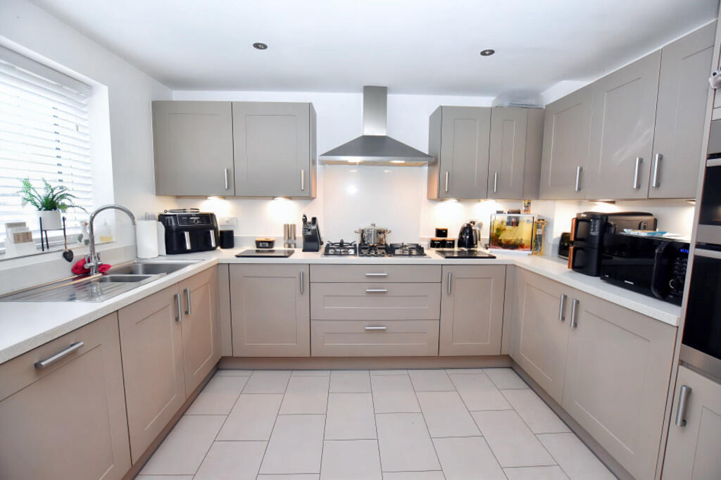 Kitchen 2