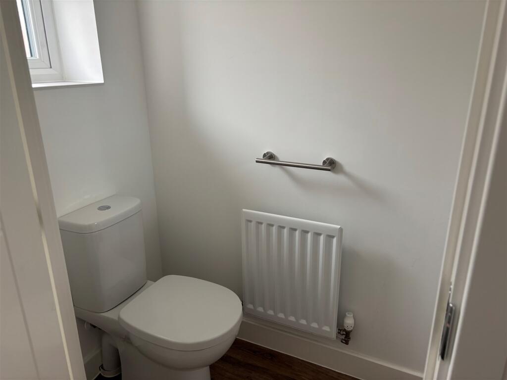 Wc Vacant