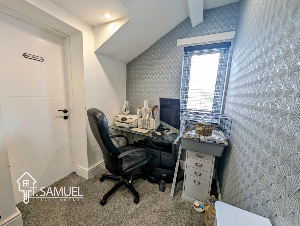 Landing office space