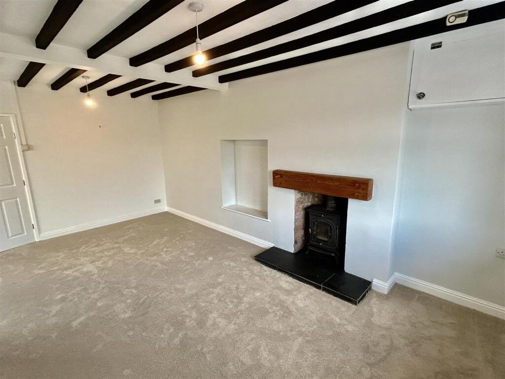 lounge1.JPG