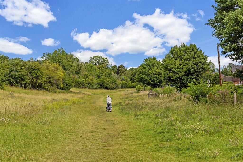 house-stagbury-house-outwood-lane-chipstead-102.jp