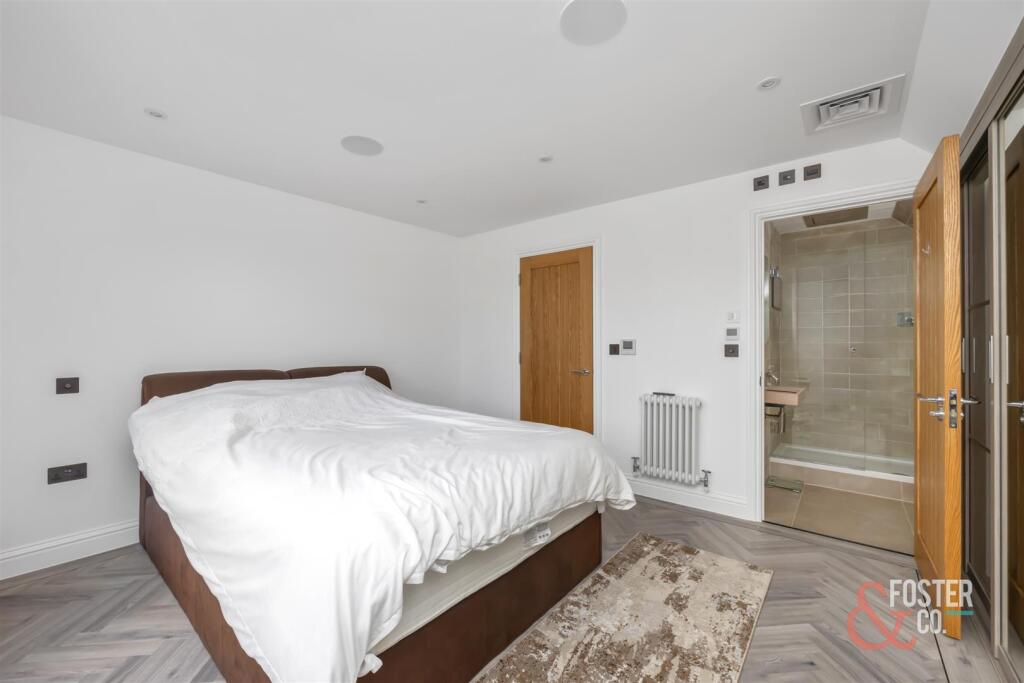 Goldstone Crescent, 57, flat 7-011.jpg