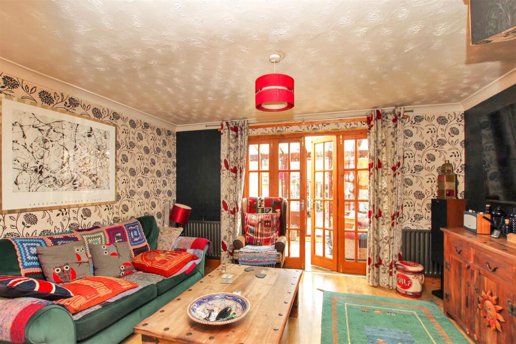Living Room.JPG