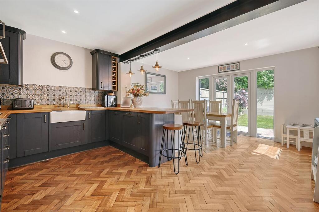 img_9072_12 copy.jpg