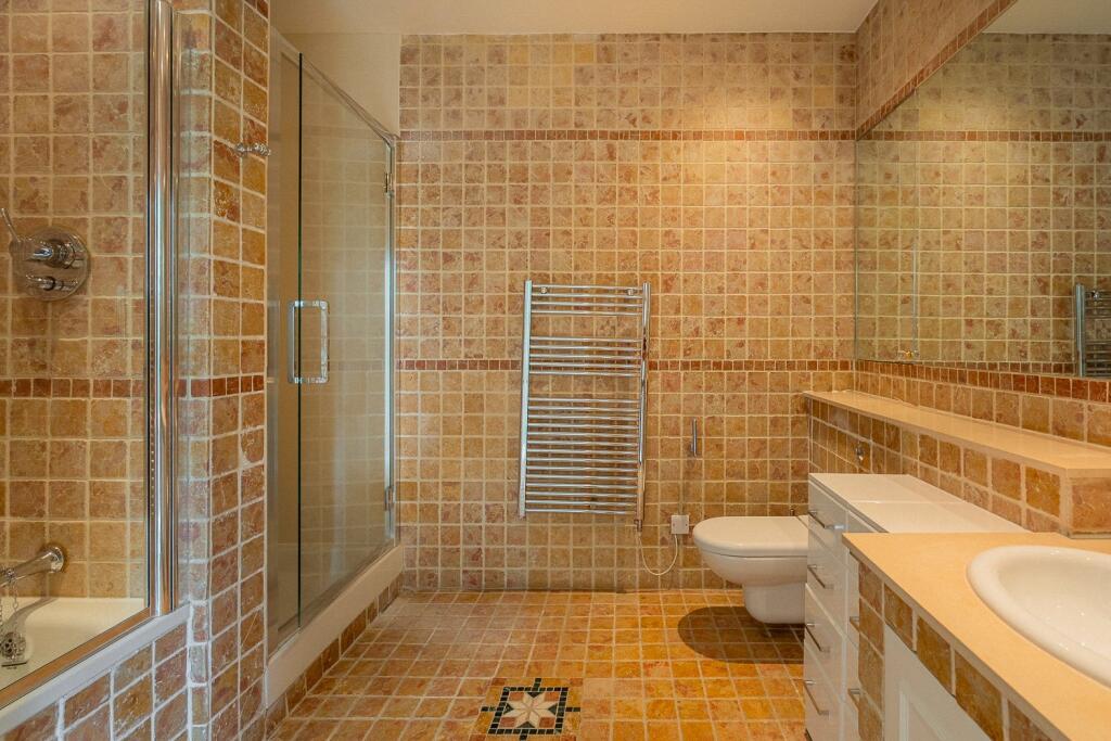 Principal Ensuite