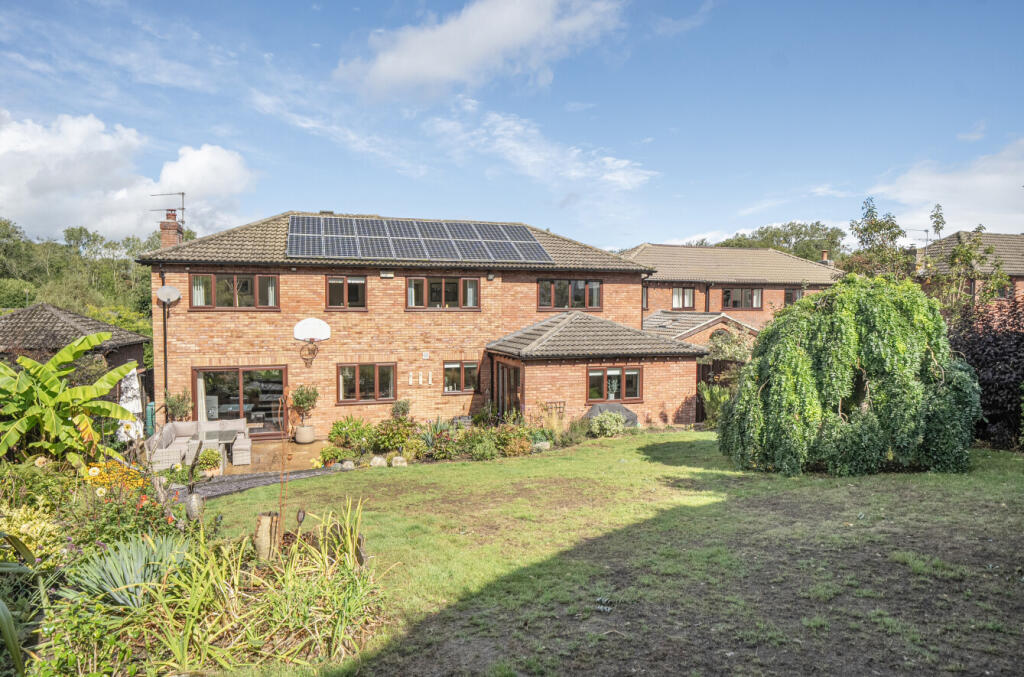 1348549-5-68b9803...