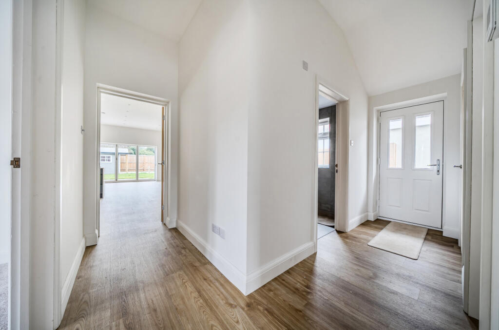 1376851-9-690e6a9...