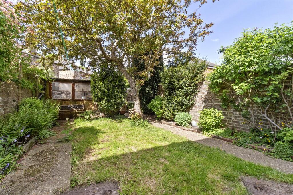 Shakespere Road, 55-012.JPG