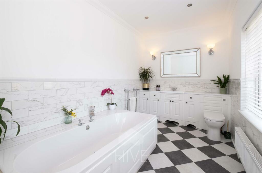 Stunning en-suite bathroom