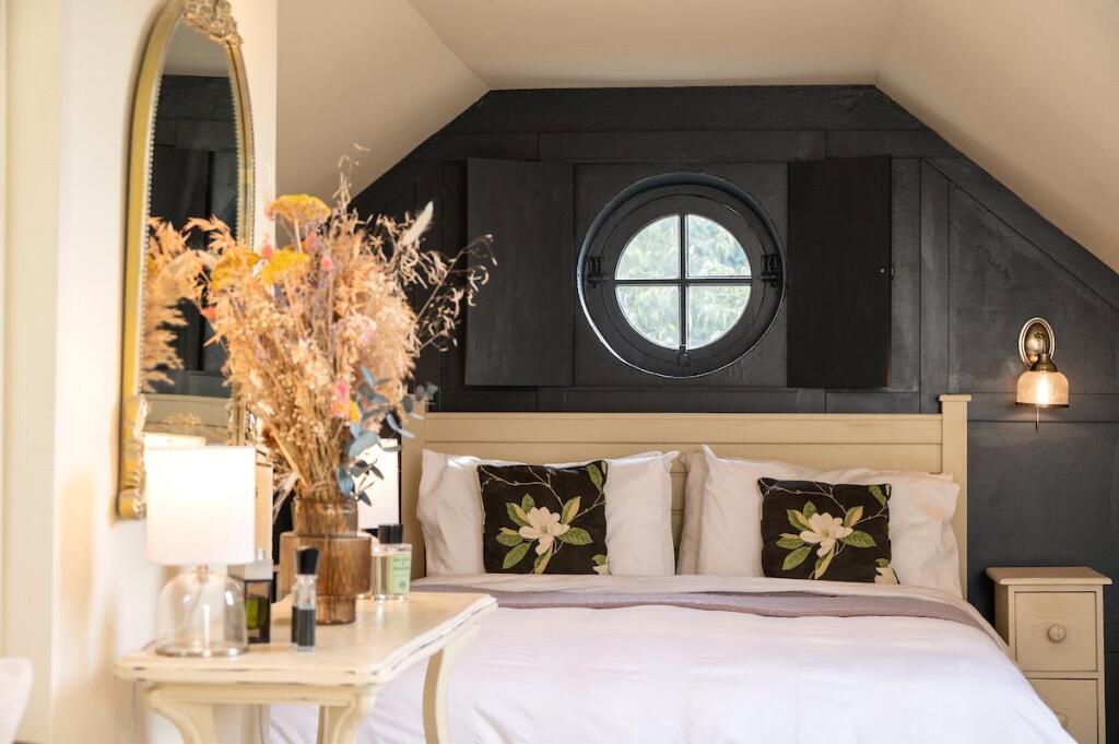 Double Bedroom