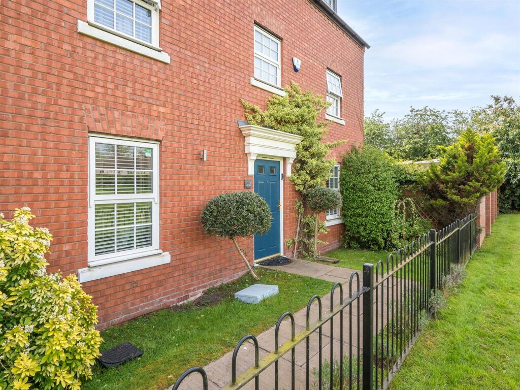 22 St Peters Way-5.jpg