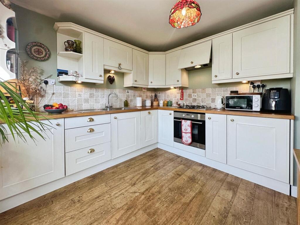 48377b1e--4DB0-A91A-A0AB4CAFEBCA-70010-00002D05A6C