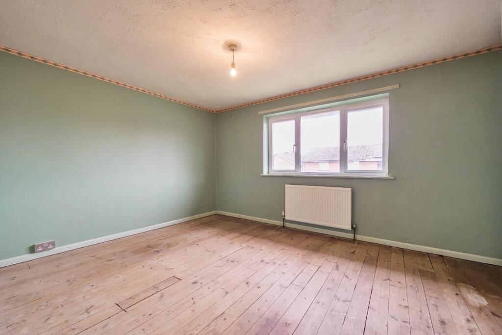 MASTER BEDROOM.jpg