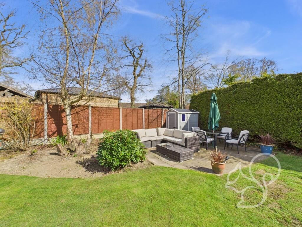 CAM01659G0-PR0383-STILL048.jpg