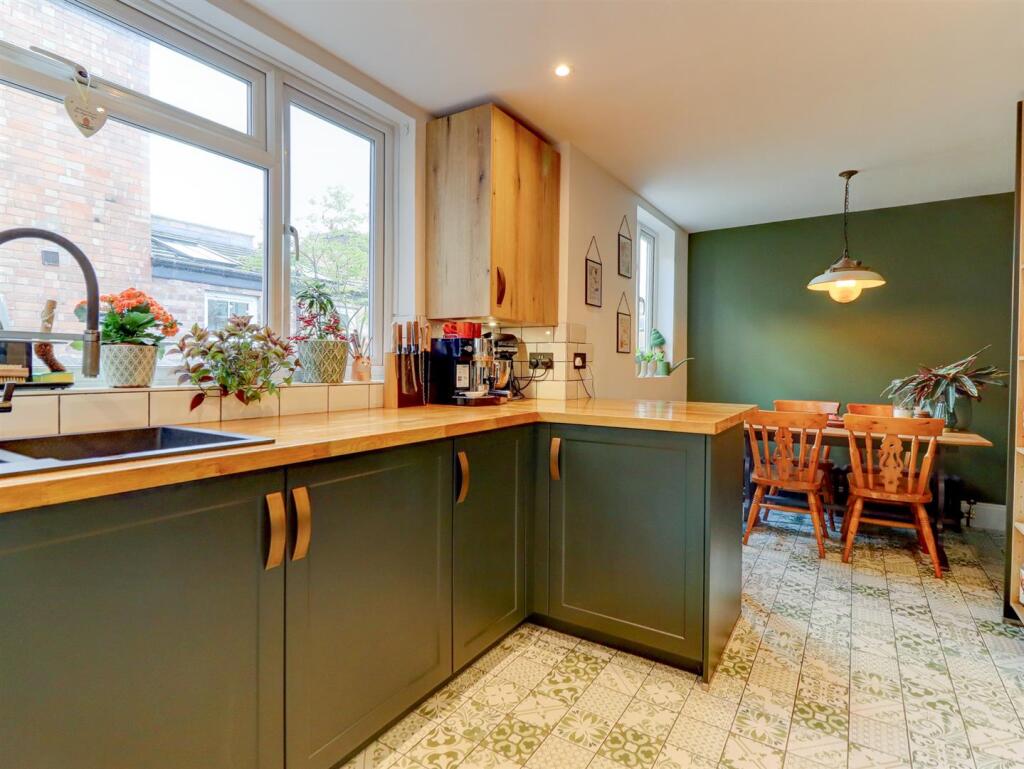 Breakfast Kitchen