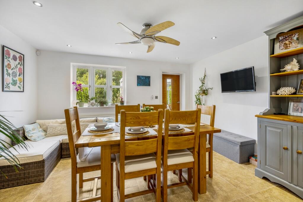 1 Ash Close (Dunham-On-Trent)-24