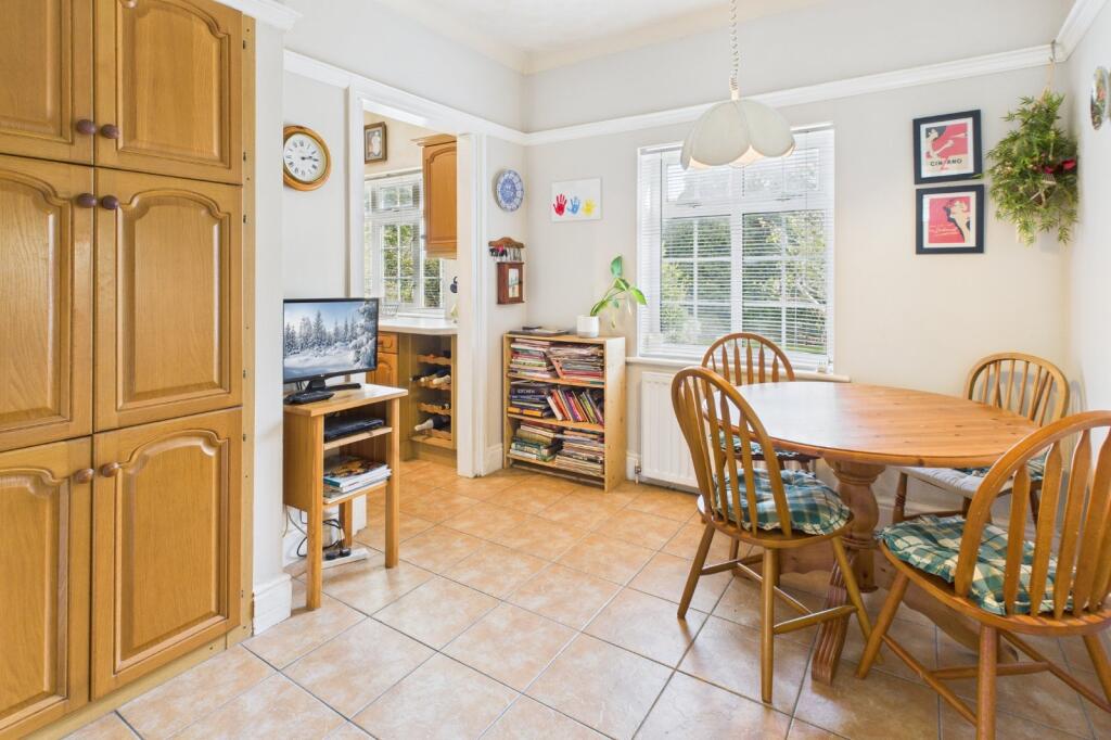 Breakfast Room