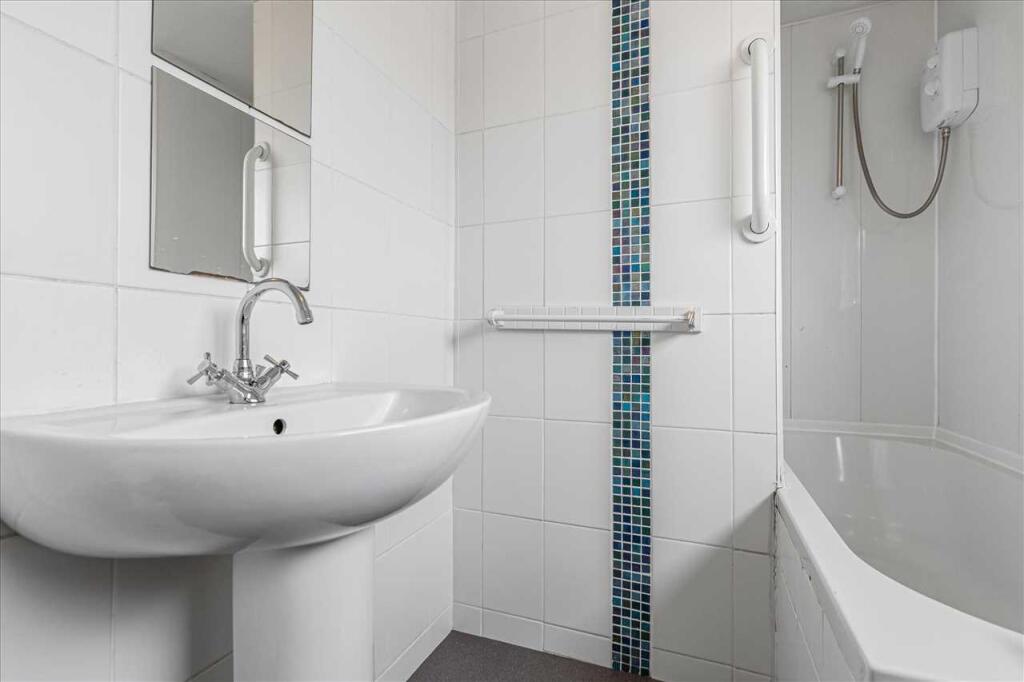 Bathroom (2)