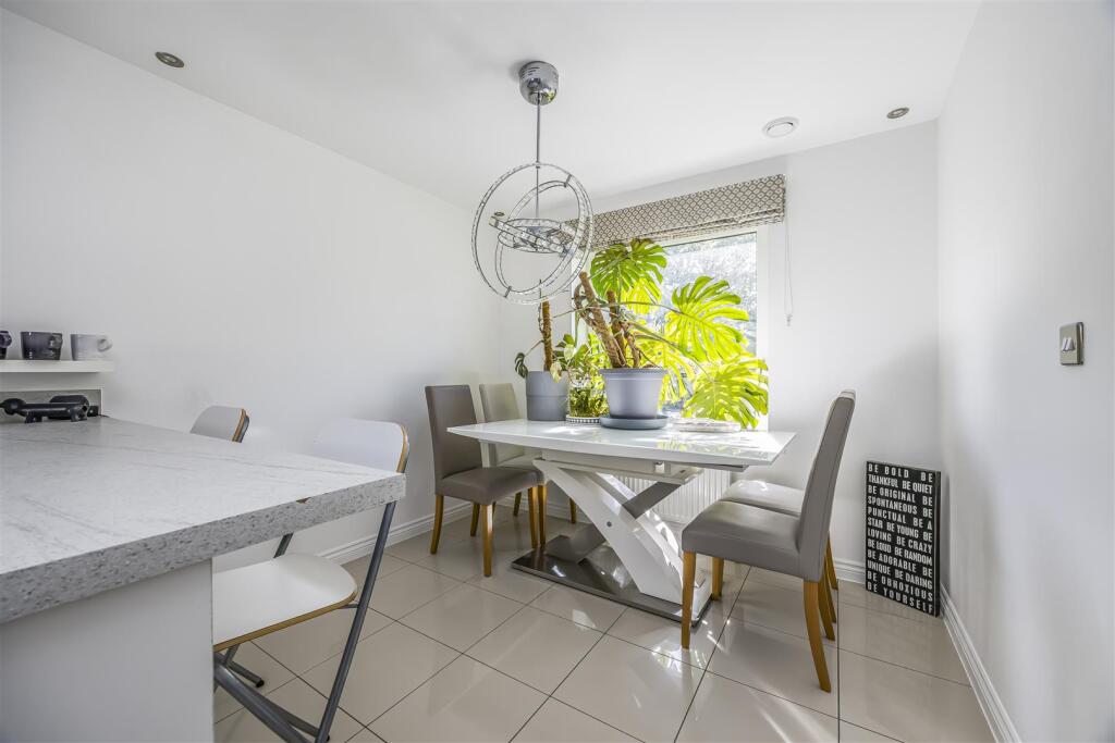 24 Angus Way, Waterlooville-PorticoMarketing-SoldB