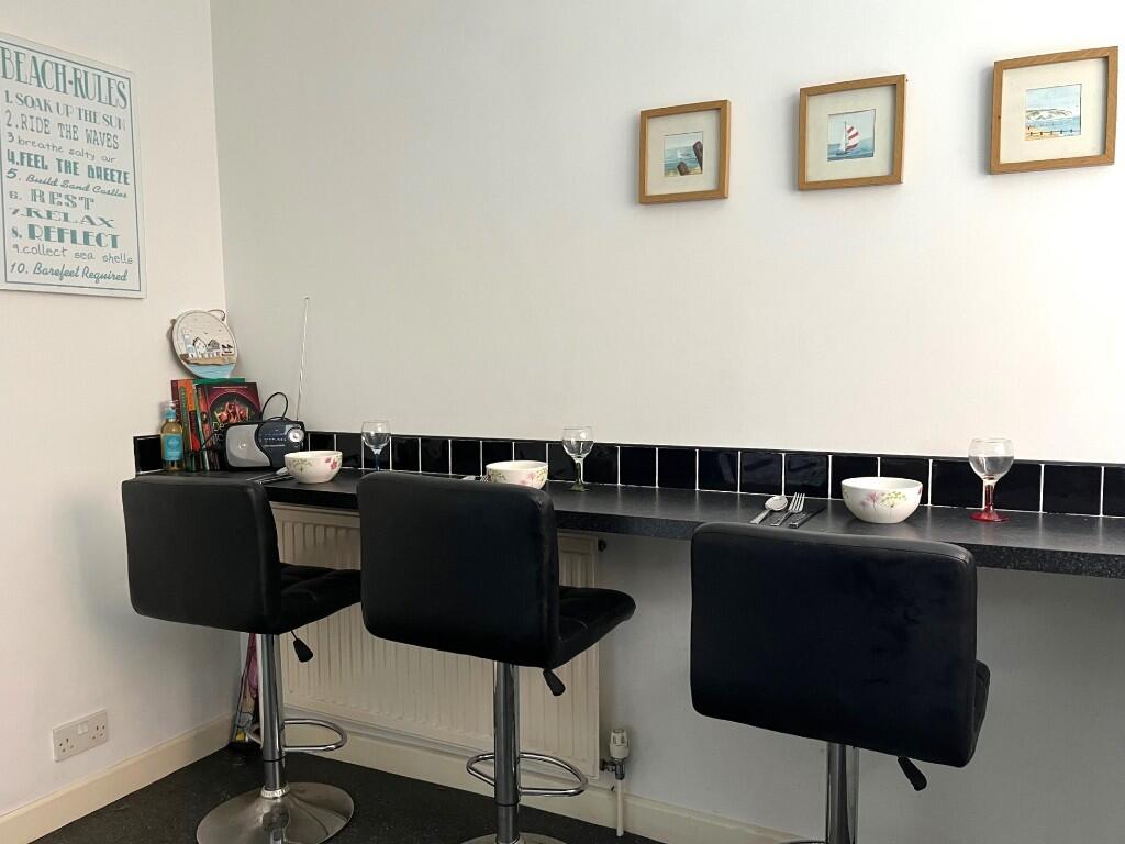 Breakfast bar