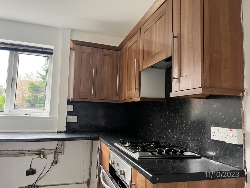 77 Owton manor lane 11.10 (12)