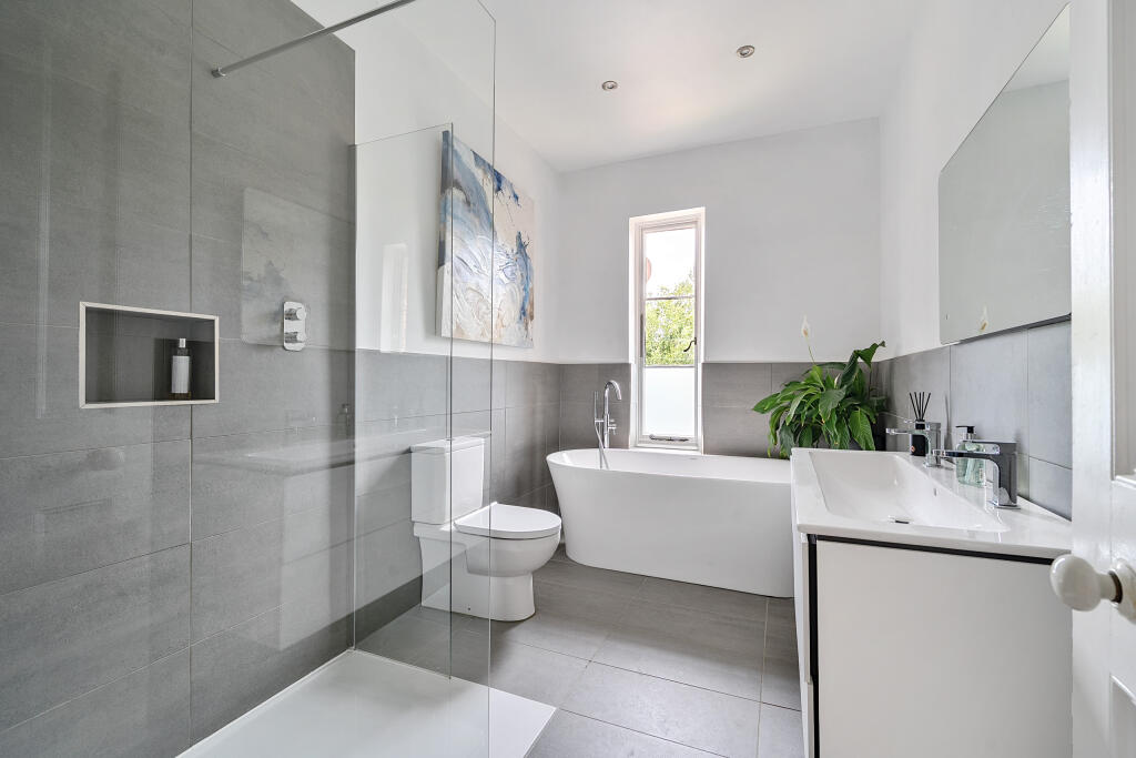 Ensuite Bathroom