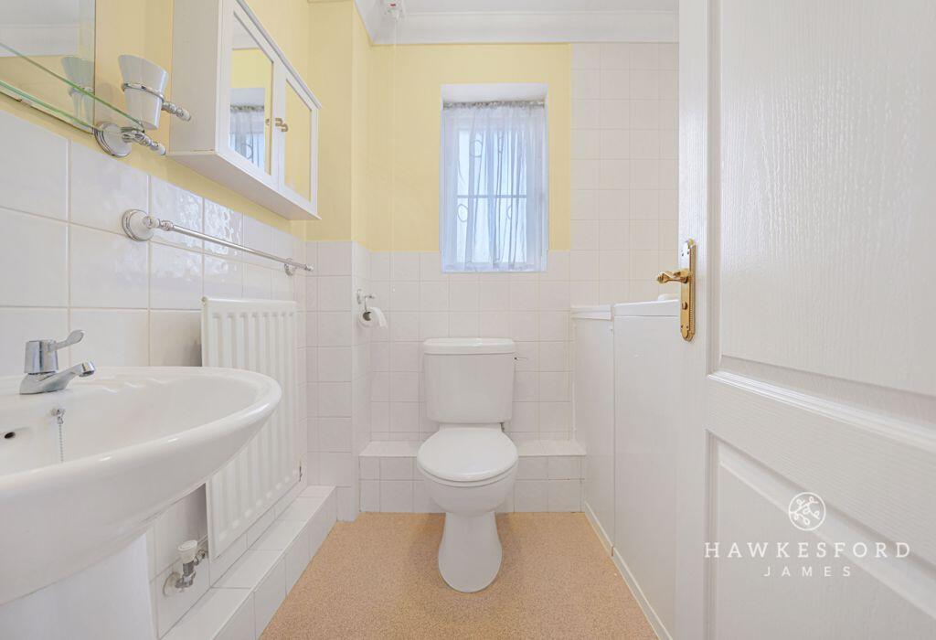 Teal Way,  Iwade - Bathroom