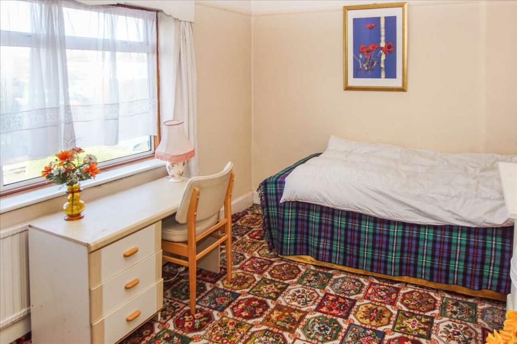 Bedroom2