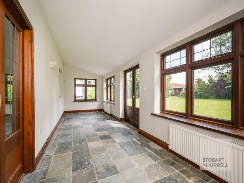 Garden Room 