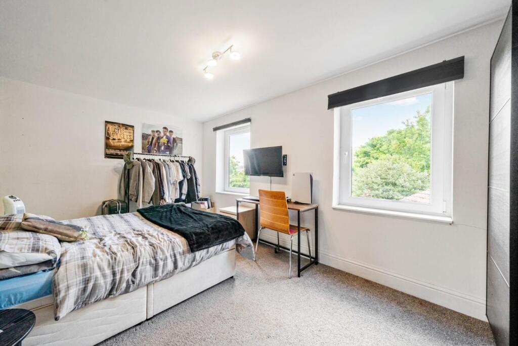 THIRD DOUBLE BEDROOM.jpg