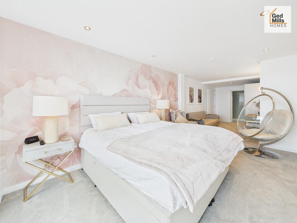 CAM04261G0-PR0110...