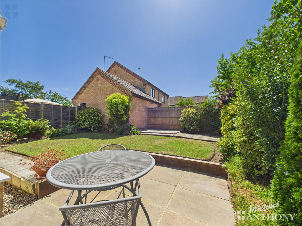 CAM03218G0-PR0714-STILL011