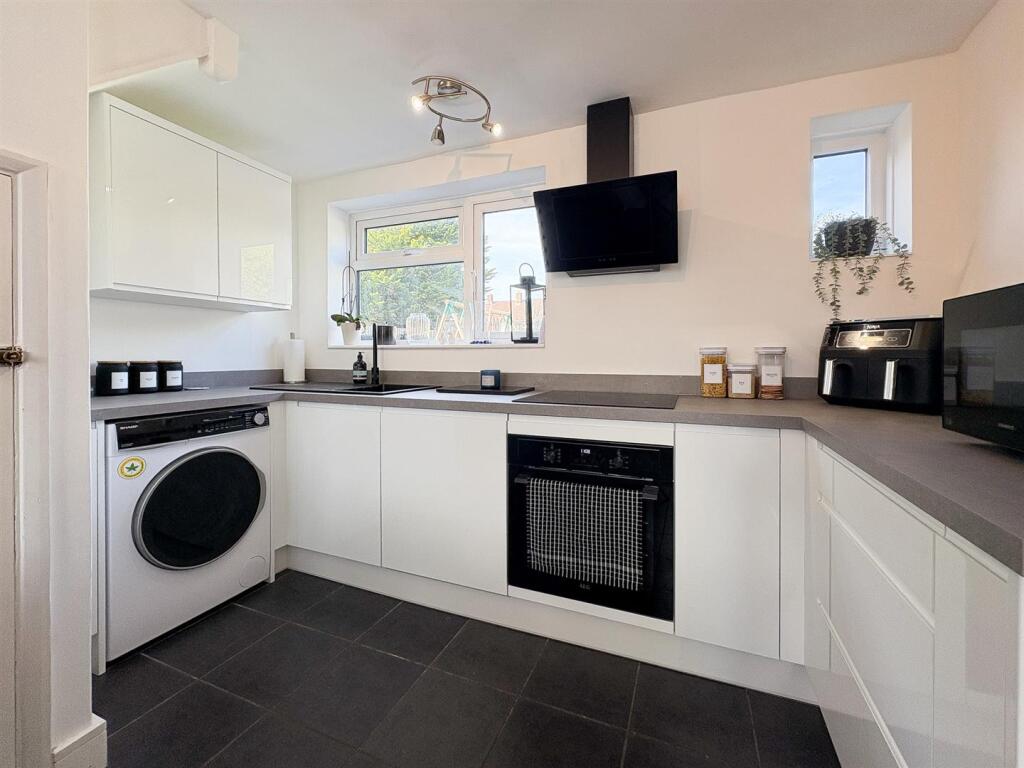 Kitchen-1.jpg