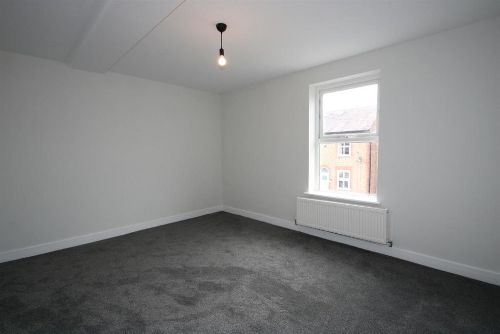 Bedroom 1 Aspect 2