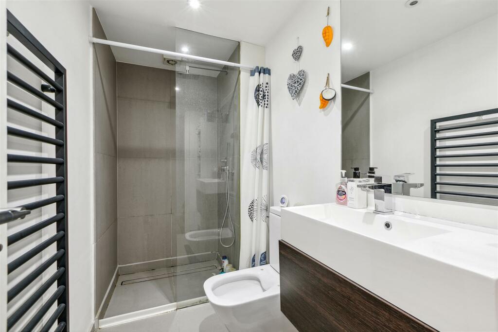 Askew Road, W12 - FOR SALE