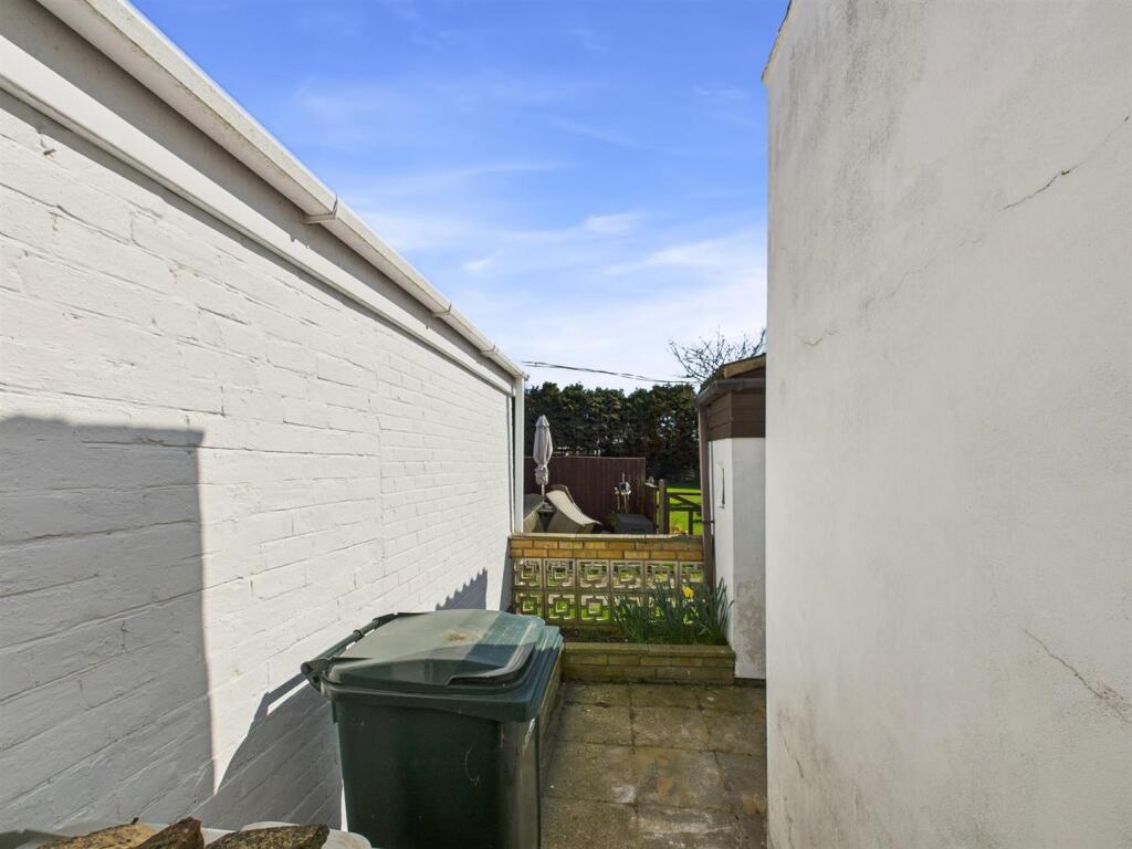 Courtyard Garden