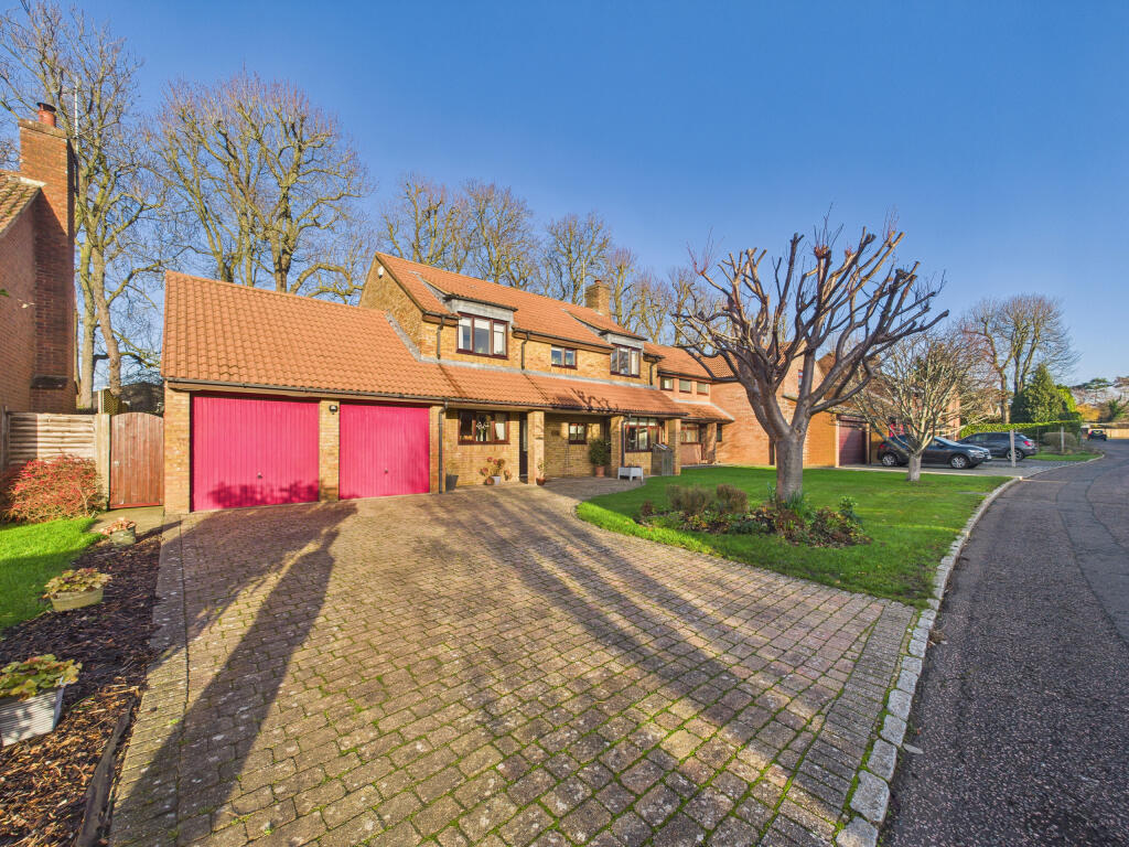 St. Teresas Close, Princes Risborough, Buckinghamshire