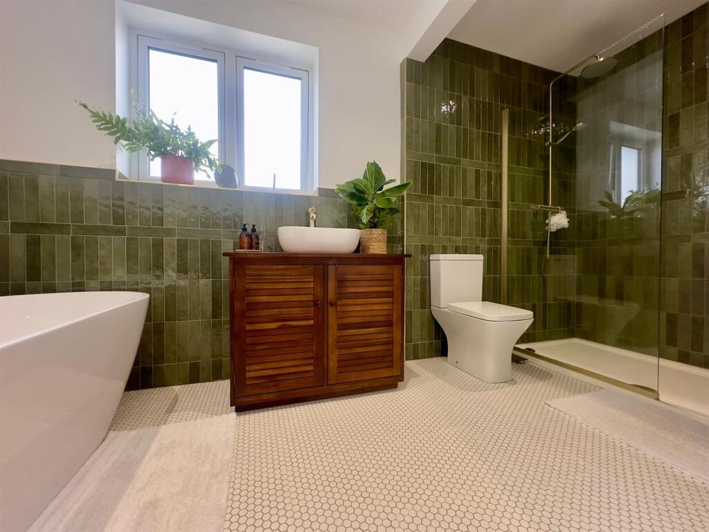 WhatsApp Image 2025-07-21 at 14.30.18_6f9c57d5.jpg