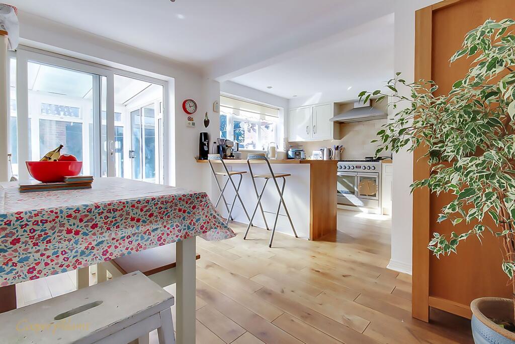 Kitchen/dining room